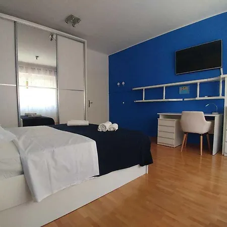 Le Monde アパート スプリト