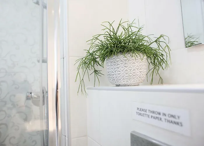 Le Monde Apartment *